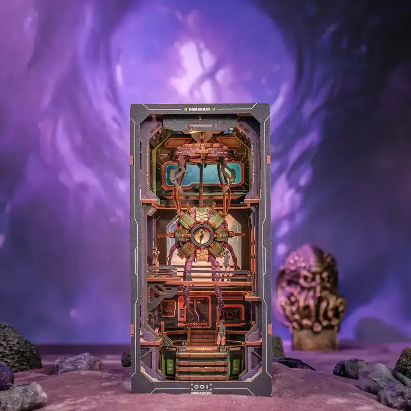 Book Nook Eye of Old God - 2025