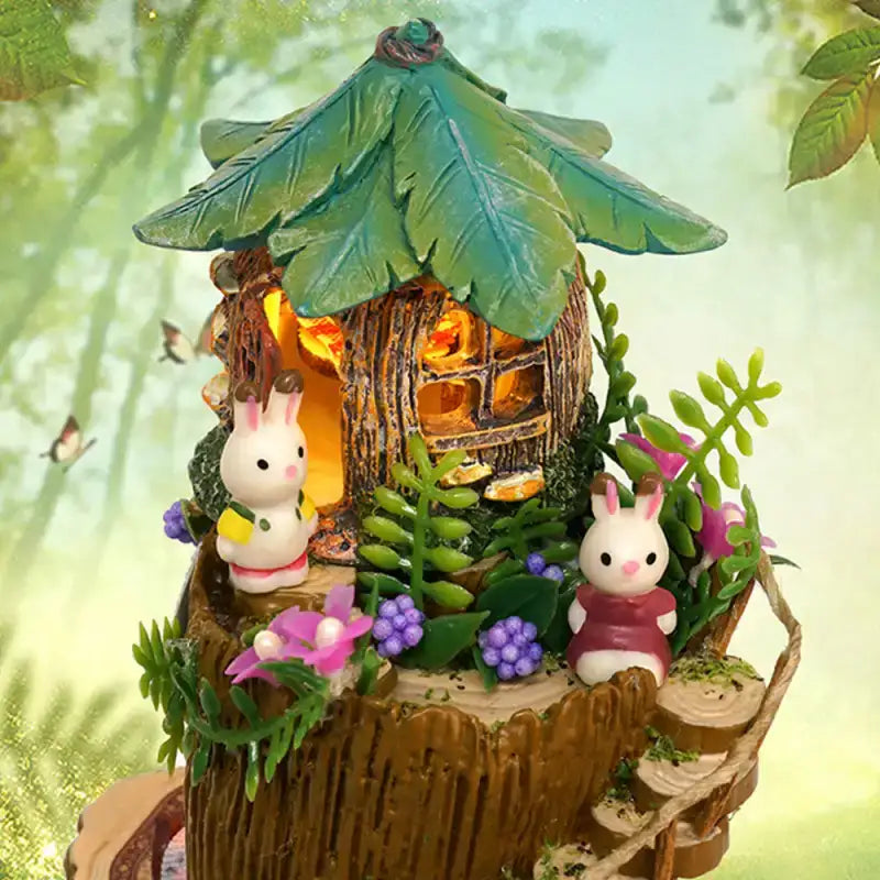 Casa Miniatura de Fantasía Forestal - 2024