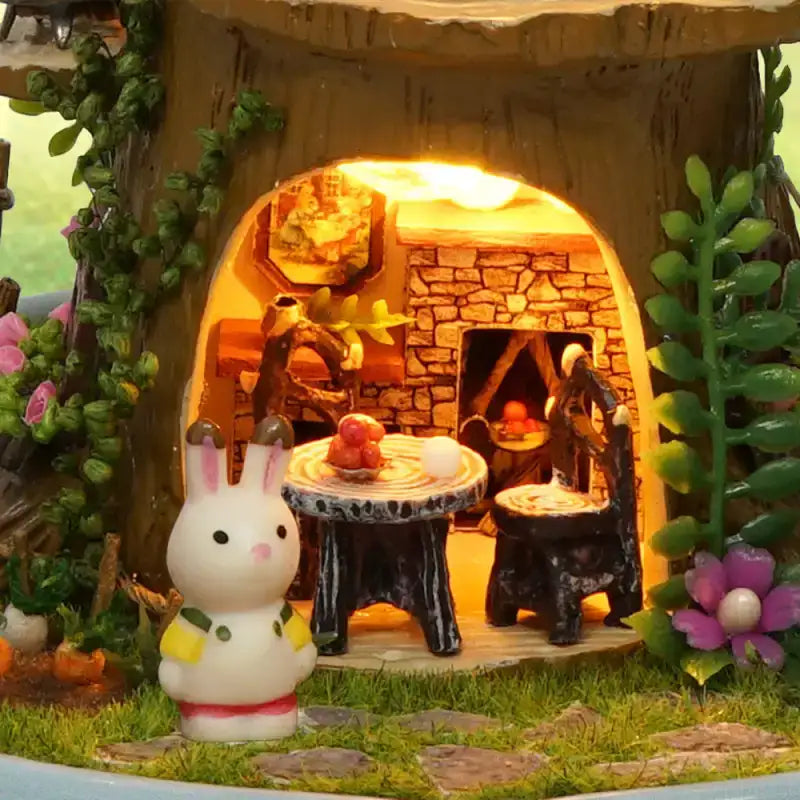 Casa Miniatura de Fantasía Forestal - 2024